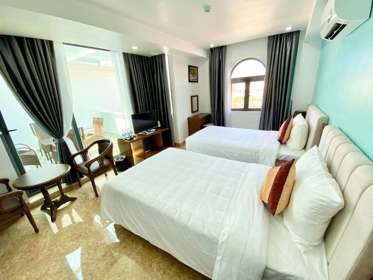 Công Thành Long Beach Cam Lam Exterior foto